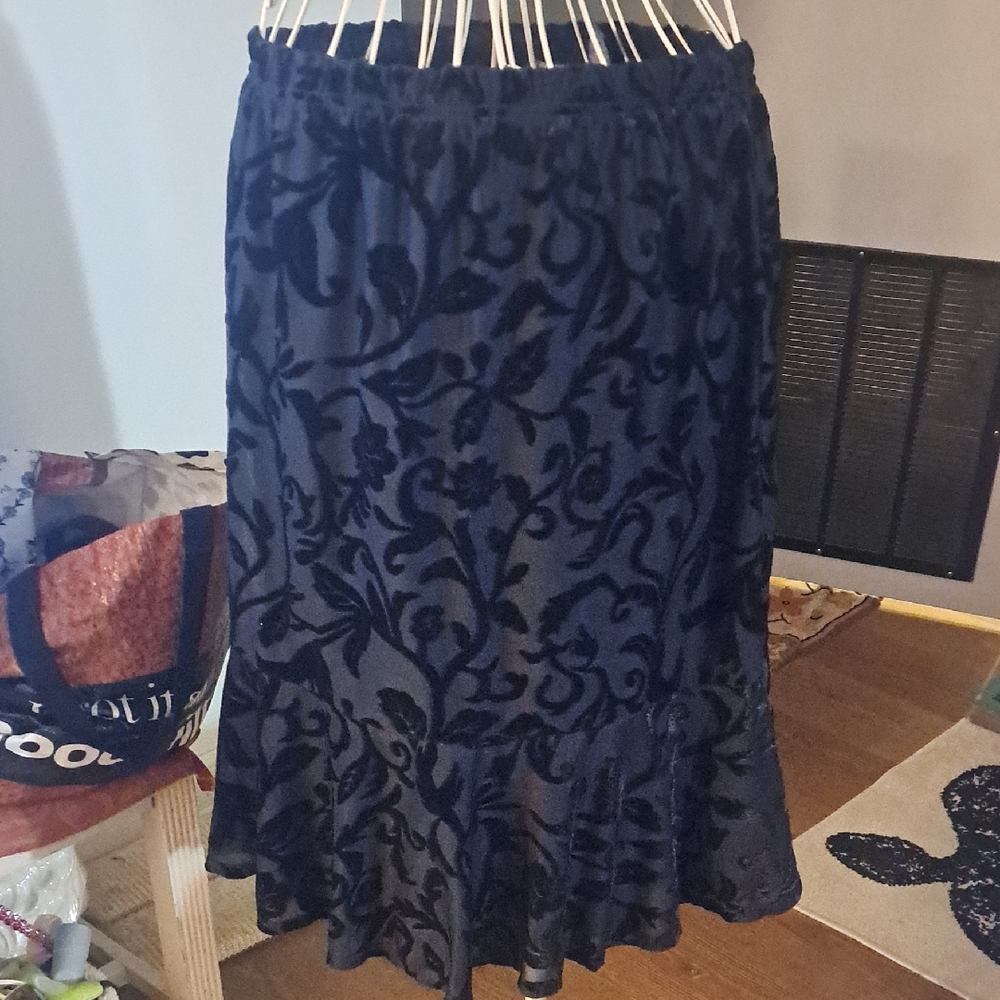 Vintage Additions By Chicos Black Floral Velvet Skirt, Sz L